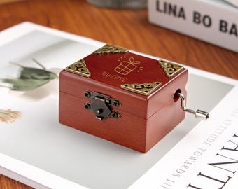 Mothers Day Gift Custom Retro Wooden Hand Cranked Music Box Unique Keepsake Personalized Gift for Her Him Couples Anniversary Birthday Gift