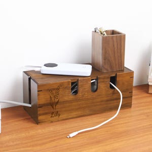 Caja organizadora de cables de madera personalizada para cumpleaños: organizador de cables, soporte para cables, caja para ocultar cables, organizador de escritorio, regalo para papá, decoración de oficina