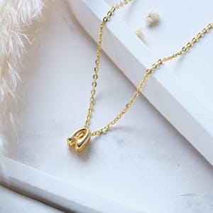 Collar con inicial 3D bañado en oro de 14 k, collar con letra de globo, colgante de letra de oro personalizado, regalo de Navidad, joyería personalizada con letra de globo