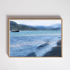 Poster Paesi Baschi - Foto artistica della natura - Decorazione murale montagna e oceano - Poster paesaggio selvaggio - Idea regalo originale
