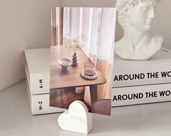 Heart-shaped photo holder, Romantic card display stand, Minimalist card holder, Handmade heart table photo stand, Desk notes clip