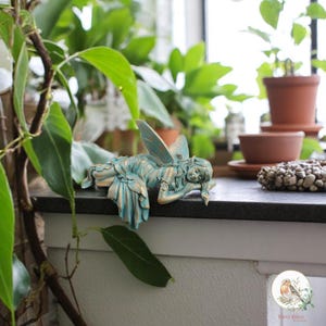 Sleeping Fairy Garden Statue, Resin Pot Ornament Fairy Figurine, Flower Fairy Sculpture for Indoor Outdoor Decor
