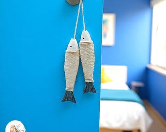 Rustic Wooden Hanging Fish Decor: Nautical Coastal Wall Art