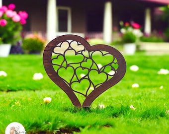 Rustic Metal Heart Garden Stake: Weatherproof Outdoor Yard Art