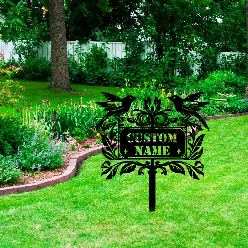 Yart Names Custom Hummingbird Garden Metal Sign, Personalized Yard Name Plaque ...
