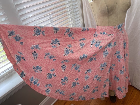 Vintage homemade pink circle skirt with blue flow… - image 5