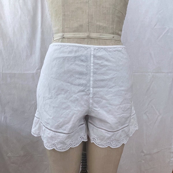 Vintage Vanity Fair white tap pants cotton underwear and eyelet lace elegant loungewear feminine sleepwear