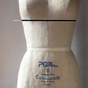 Biustonosz typu halter z frędzlami i ozdobnym kółkiem Burlesque Burluxe Harness zdjęcie 5