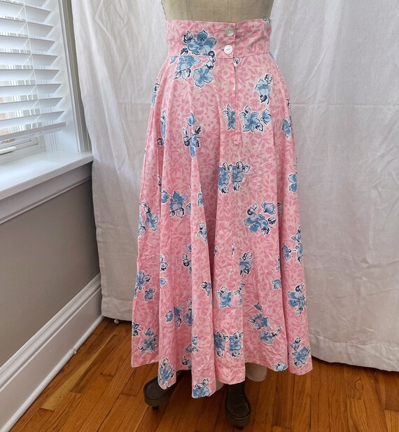 Vintage homemade pink circle skirt with blue flow… - image 4