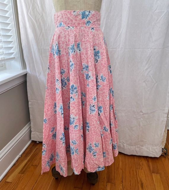 Vintage homemade pink circle skirt with blue flow… - image 1