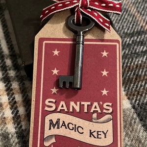Santa&#39;s Magic Key - East of India Christmas Gift. Vintage Style Metal Key, Children&#39;s Christmas Present