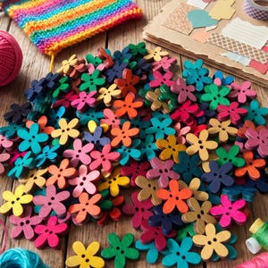 20mm Colourful Wooden Flower Buttons: Pack of 50-200 Mixed Craft Embellishments. Ideal for Knitting and Sewing.