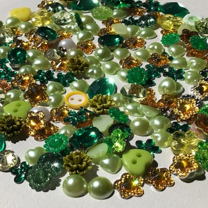 150 x Sparkling Flatbacks, Buttons and Embellishments. Ideal for cardmaking, scrapbooking, wedding stationary, table scatters Many colours image 2