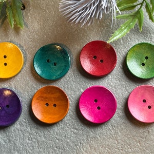 30mm Rainbow Coloured Wooden Buttons. Choose from a mixed set of 8 different coloured buttons or a set of 6 of the same colour.