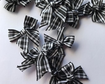 20 x Mini Checked Fabric Ribbon Bows - Black and White Ribbon Width 12 mm - Great for wedding invitations, cards, scrapbooks & sewing