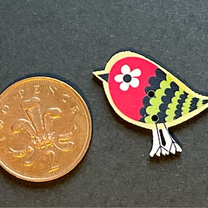 Little Birds Wooden Sewing Buttons x 10, colourful sewing buttons. Natural wood, nature craft and sewing projects.