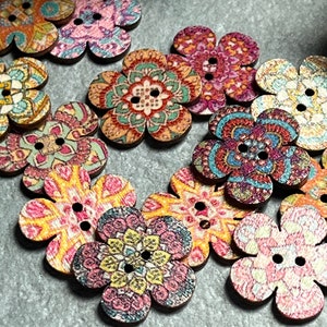 20 mm Flower Shaped Mandala Buttons. Natural Wood Rustic Style Buttons x 12. Add some Bohemian Chic to your latest project.