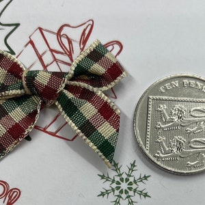 Mini fiocchi di nastro di tessuto natalizio x 15, larghezza nastro 12 mm - a quadri, a quadri, ideali per inviti di nozze, biglietti, album e cucito