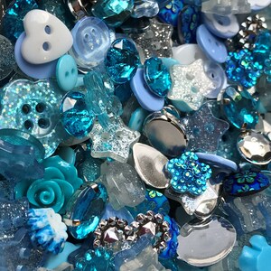 150 x Sparkling Flatbacks, Buttons and Embellishments. Ideal for cardmaking, scrapbooking, wedding stationary, table scatters Many colours Terrific Turquoise