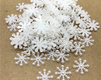 15mm Snowflake Shaped Christmas  Flat Backs. Resin Flatbacks, Various Colours, Scrapbooking, Jewellery designing, craft embellishments.