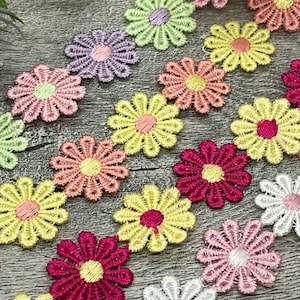 Bordure fleurie en dentelle au mètre - Différentes couleurs et motifs au choix, bordure colorée, bordure pastel, bordure marguerite