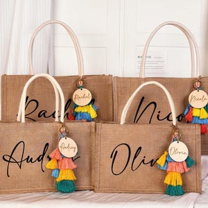 Personalized Bridesmaid Gift Bags, Custom Burlap Bag,Bridesmaid Tote Bags,Bridal Party Gift,Jute Bag,Bachelorette Party Favor,Beach Tote Bag