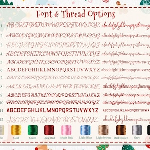 Op de afbeelding: Afbeelding met lettertype- en draadopties. De tekst "Font & Thread Options" staat bovenaan. Er worden twaalf lettertypestijlen weergegeven, elk met hoofdletters en kleine letters. Daaronder vertegenwoordigen kleurstalen draadkleuren zoals wit, goud en zwart.