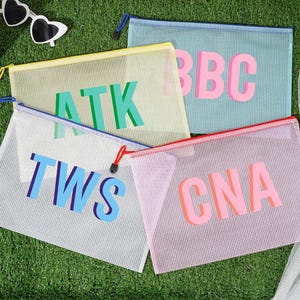 Schatten-Monogramm Pool-Tasche, personalisierte Brautjungfer-Strandbeutel, kundenspezifische wasserdichte Pool-Tasche, Brautjungfer-Geschenk-Tasche, Brautpartybevorzugung
