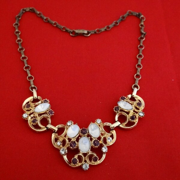 Very Vintage 14.5"  gold necklace with fancy opal like and rhinestone centerpiece-no missing stones