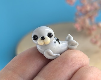 GLASS FIGURINES Tiny seal miniature glass animal figurine micro for terrarium decoration miniature animals Glass seal sculpture