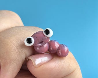 Glass worm figurine Miniature Caterpillar for micro animal collectors