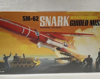 Kit de modelo em escala 1/48 do míssil guiado intercontinental AMT SM-62 SNARK