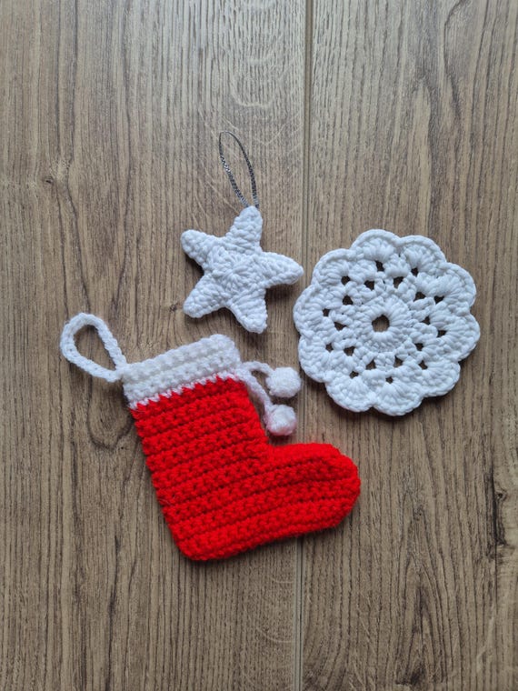 ❄️ Handmade Crochet Set Handmade Crochet Snowflake Set: White Christmas Ornaments  main image 4