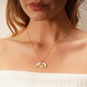 Personalized Daisy Necklace, Openable Daisy Necklace with Secret Message, Custom Hidden Name Daisy Necklace, Dainty Gold Daisy Necklace, image 4