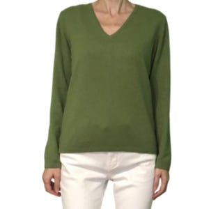 100% Cashmere Made In Italy Women&#39;s Green V-Neck Cashmere Sweater Size 42/M