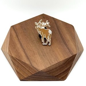1” Enameled Bull Elk - MD Lapel/Pin