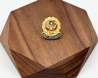 BPOE Elks Past President Ruler Lapel Pin