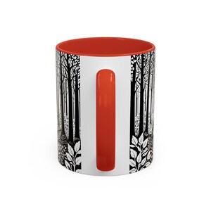 キツネのリノプリント フォレストコア セラミック コーヒーマグ | キツネグッズ | 動物好きへのギフト | 自然好きへのギフト | コーヒー好きへのギフト | コテージコア ギフト 画像 2