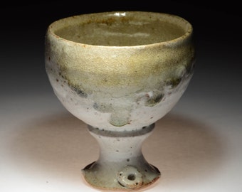 juicy wood ash shino guinomi or sake cup guiCL1