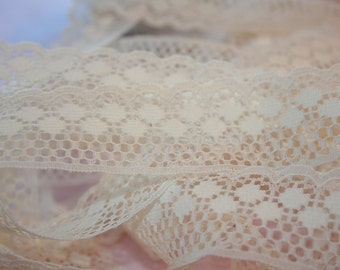 Beautiful Ivory Vintage Lace