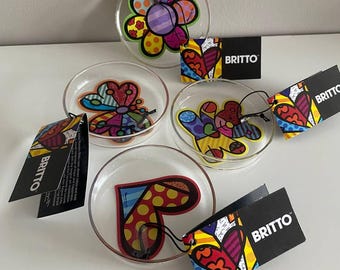 ハッピー キャット スノブ ドッグ - ロメロ ブリット作 - 磁器