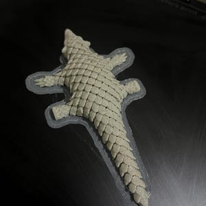 Articulated 3D Printed Flexible Pangolin Fidget Toy | PLA Posable Desk Decor | Stress Relief Wearable Unique Gift