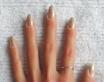 Paillettes dorées et protège-ongles transparents | Décalcomanies à ongles | Stickers ongles | Bandes d'ongles | Décoration d'ongles | Appuyez sur