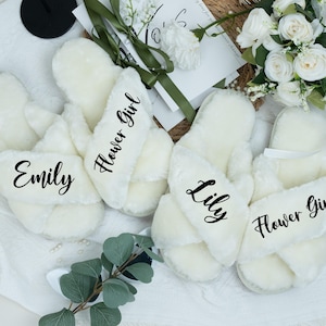 Flower Girl Slippers Personalized,Custom Fluffy Slippers for Kids,Flower Girl Gifts from Bride,Kids Party Favors,Flower Girl Proposal Gift