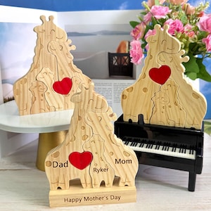 Wooden Giraffe family Puzzle,Giraffe Family Decor,Wood Giraffe Figurines,Family Keepsake, Baby Room Decor,Anniversary Gifts,Mother&#39;s Day