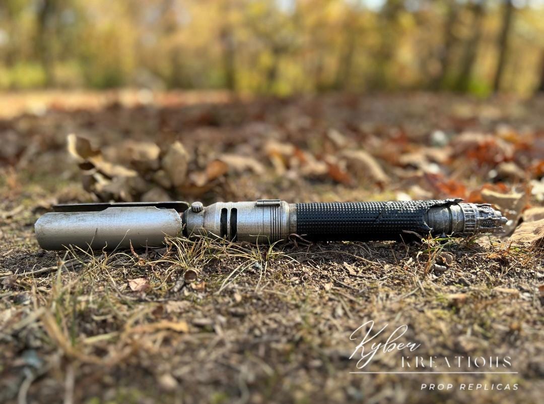 カル・ケスティス・ライトセーバー・ヒルト (ジェダイ：フォールン