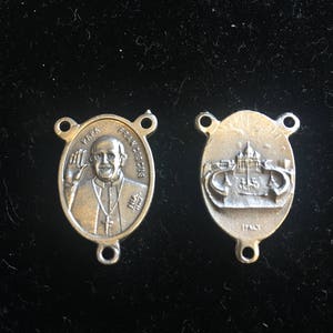 Set of 5 Pope Francis and St. Peters Square Rosary Centerpiece
