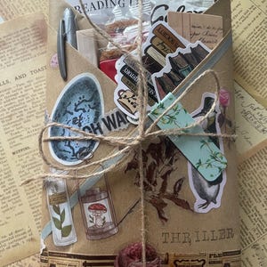Blind Date with a Book Gift Set: Stickers, Bookmark & Treats