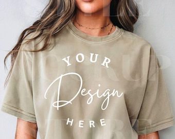 Maqueta de camiseta caqui Comfort Colors 1717: Camiseta unisex teñida en prenda (descarga digital)