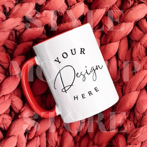 Weißer Becher mit rotem Griff Mockup, 11 Unzen Kaffeetasse Mockup, Valentinstag Becher MockUp, gemütliche 11 Unze Standard Kaffeetasse Mockups, Instant Download